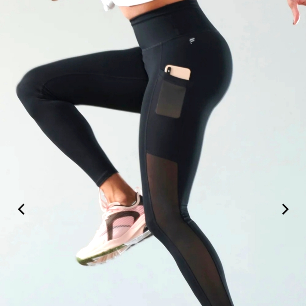 Fabletics Mila High Waist Mesh Pocket Leggings M